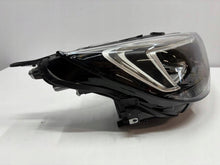 Laden Sie das Bild in den Galerie-Viewer, Frontscheinwerfer Opel Crossland X YQ00709880 Rechts Scheinwerfer Headlight SCH8316656783sg