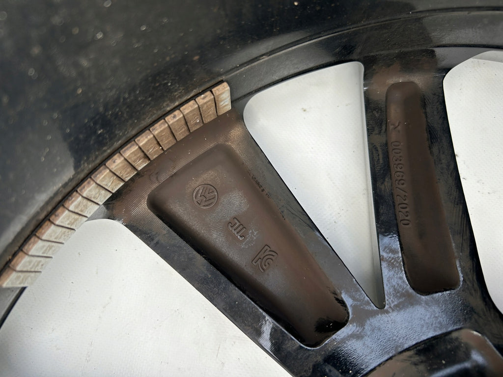 1x Alufelge 19 Zoll 8.0" 5x112 47ET 2GA601025AK VW T-Roc Rim Wheel