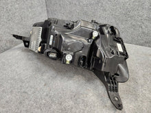 Laden Sie das Bild in den Galerie-Viewer, Frontscheinwerfer VW Multivan T7 S74113E017AF LED Links Scheinwerfer Headlight SCH3417834874rw