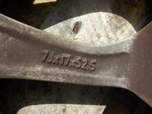 Laden Sie das Bild in den Galerie-Viewer, 1x Alufelge 17 Zoll 7.0&quot; 5x108 52,5ET 30647837 Volvo S40 Ii Rim Wheel