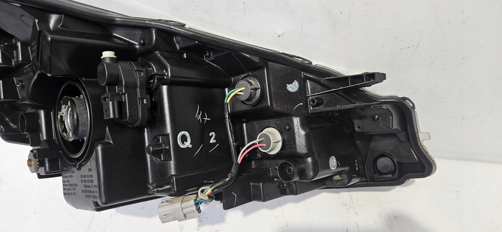 Frontscheinwerfer Toyota Yaris LED Links Scheinwerfer Headlight SCH2436986043ee