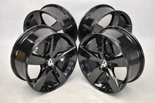 Laden Sie das Bild in den Galerie-Viewer, 4x Alufelge 17 Zoll 7.0&quot; 5x112 39ET Glanz Silber 7N0601025D Seat Alhambra Sharan