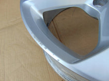 Load image into Gallery viewer, 1x Alufelge 17 Zoll 7.5&quot; 5x112 49ET 5G060125BG VW Golf Vii Rim Wheel