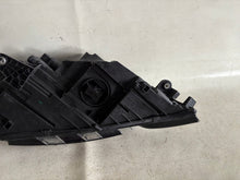 Laden Sie das Bild in den Galerie-Viewer, Frontscheinwerfer Skoda Octavia III 5E1941015D Links Scheinwerfer Headlight SCH7939953257sq