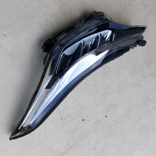 Laden Sie das Bild in den Galerie-Viewer, Frontscheinwerfer Toyota Chr 81150-F4180-00 LED Links Scheinwerfer Headlight SCH3694985693cq