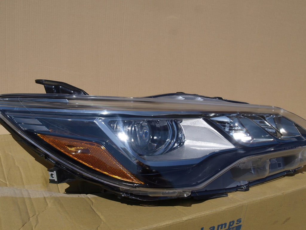 Frontscheinwerfer Toyota Camry 81110-06C80 LED Rechts Scheinwerfer Headlight