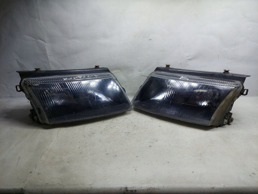 Frontscheinwerfer VW Passat 156347KAS Ein Satz Scheinwerfer Headlight SCH8754653399qc