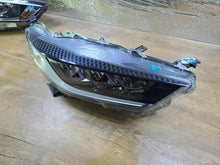 Laden Sie das Bild in den Galerie-Viewer, Frontscheinwerfer Toyota IV Yaris K0-8EU Rechts Scheinwerfer Headlight SCH7086128619jz