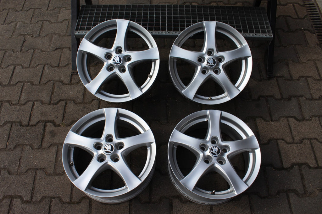 4x Alufelge 16 Zoll 6.5" 5x112 50ET Glanz Silber KBA48392 Skoda Octavia FEL1445281471yl