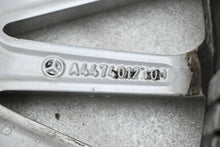 Load image into Gallery viewer, 1x Alufelge 17 Zoll 7.0&quot; 5x112 51ET A4474012300 Mercedes-Benz Vito W447