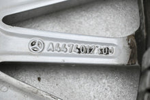 Laden Sie das Bild in den Galerie-Viewer, 1x Alufelge 17 Zoll 7.0" 5x112 51ET A4474012300 Mercedes-Benz Vito W447 FEL9956264264oa