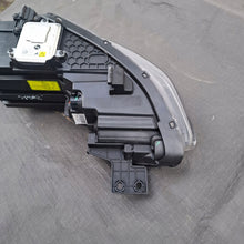 Laden Sie das Bild in den Galerie-Viewer, Frontscheinwerfer Kia Sportage IV 92102-F1110 Rechts Scheinwerfer Headlight SCH3051226827lf