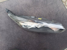 Laden Sie das Bild in den Galerie-Viewer, Frontscheinwerfer Ford Fiesta I VII C1BB-13W029-AE Rechts Scheinwerfer Headlight SCH8670143996dd