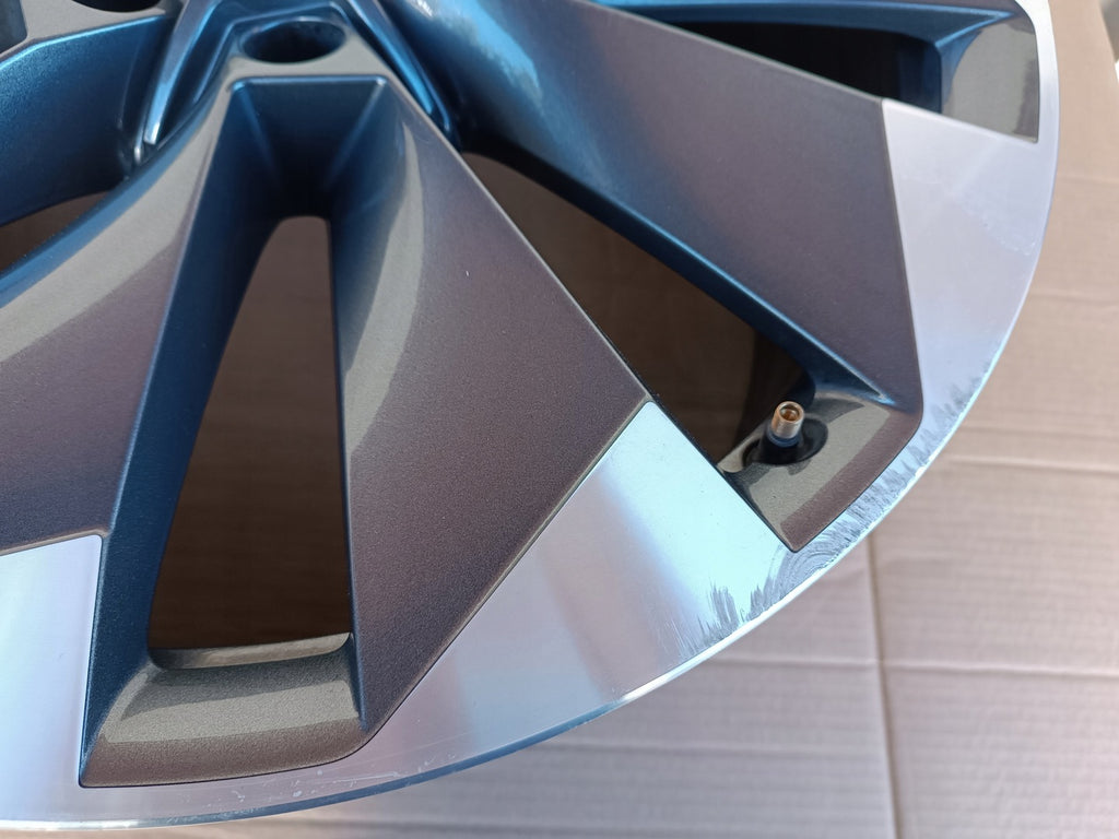 1x Alufelge 21 Zoll 9.0" 5x112 40ET 5LA601025P Skoda Enyaq Rim Wheel