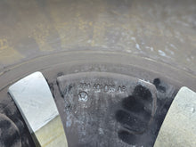 Laden Sie das Bild in den Galerie-Viewer, 1x Alufelge 17 Zoll 7.0" 5x112 2GA601025AR VW T Roc Rim Wheel FEL5077523941so