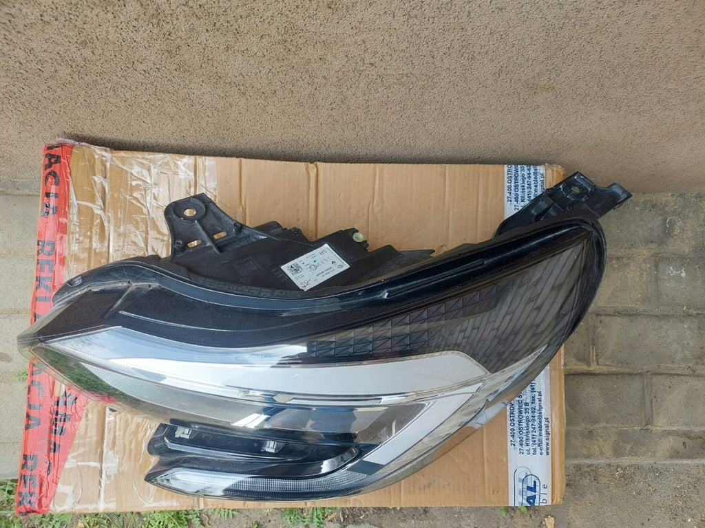 Frontscheinwerfer Renault Captur II 260608054R Full LED Links Headlight SCH7429856791gv