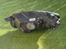 Laden Sie das Bild in den Galerie-Viewer, Frontscheinwerfer Peugeot Rifter 90146195 Rechts Scheinwerfer Headlight SCH3010231916ir