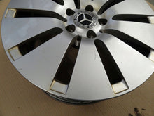 Laden Sie das Bild in den Galerie-Viewer, 1x Alufelge 17 Zoll 7.5&quot; 5x114.3 A2134010200 Mercedes-Benz Rim Wheel