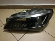 Laden Sie das Bild in den Galerie-Viewer, Frontscheinwerfer Skoda Superb III 3V1941015C Xenon Links Scheinwerfer Headlight