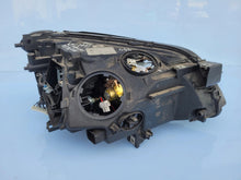 Load image into Gallery viewer, Frontscheinwerfer BMW F01 F02 F04 Xenon Ein Stück (Rechts oder Links) Headlight SCH1689946959lb