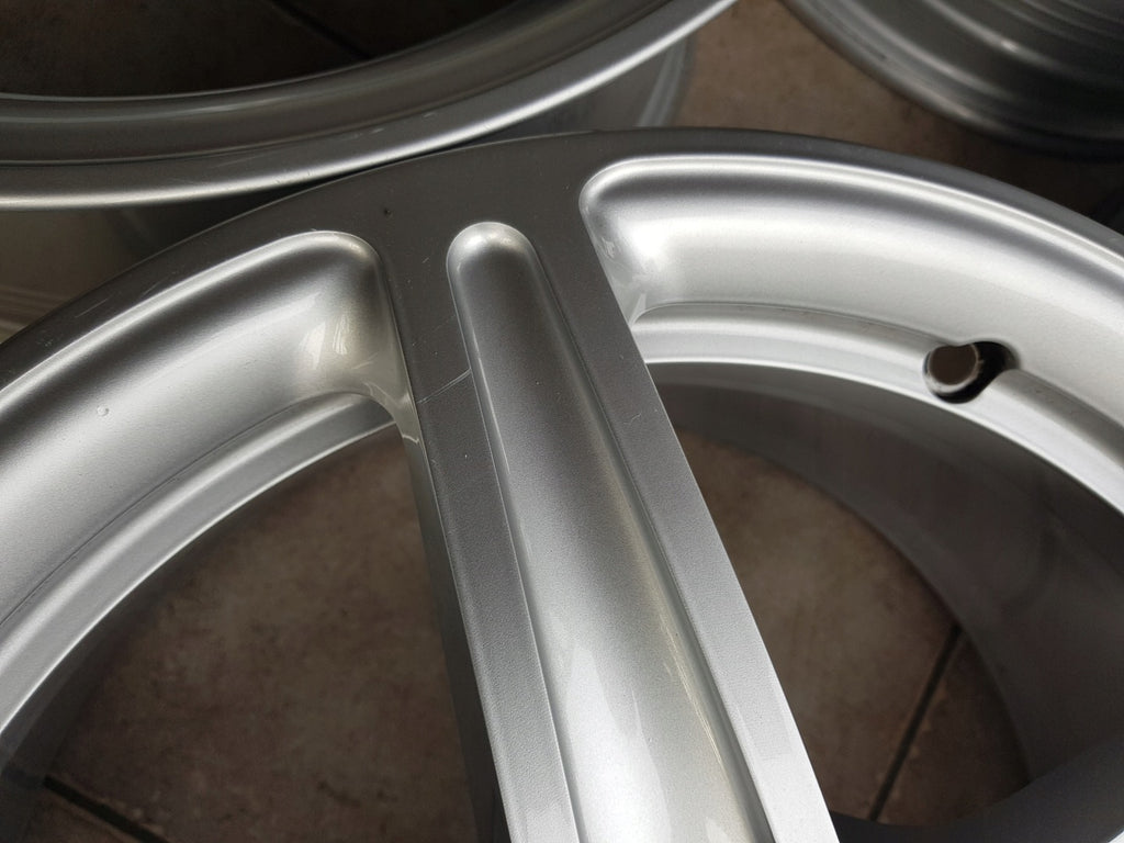 4x Alufelge 16 Zoll 7.0" 5x112 35ET Glanz Silber 8W0601025EF Audi A4 B9 C5 B7 FEL2815468890jy
