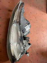 Laden Sie das Bild in den Galerie-Viewer, Frontscheinwerfer Honda Civic I 0301226202 Rechts Scheinwerfer Headlight SCH7674412533sf