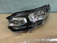 Laden Sie das Bild in den Galerie-Viewer, Frontscheinwerfer Citroën Zafira C Vivaro 9808567780 Links Headlight