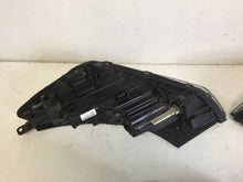Laden Sie das Bild in den Galerie-Viewer, Frontscheinwerfer Hyundai Tucson R009D2024BZ 92102D7200 Ein Satz Headlight SCH3457496417ag