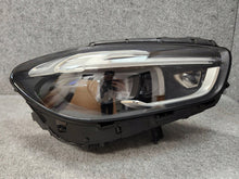 Laden Sie das Bild in den Galerie-Viewer, Frontscheinwerfer Mercedes-Benz W247 A2479061404 LED Rechts Headlight SCH1846408612te