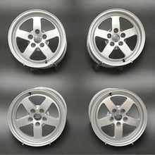 Load image into Gallery viewer, 4x Alufelge 16 Zoll 7.0&quot; 5x112 35ET Glanz Silber 8W0601025 Audi A4 B8 Rim Wheel