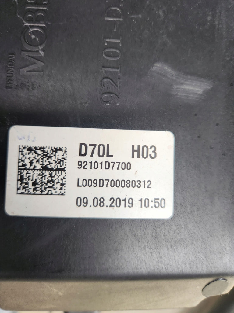 Frontscheinwerfer Hyundai Tucson 92101D7700 Links Scheinwerfer Headlight SCH1382066718jo
