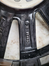 Laden Sie das Bild in den Galerie-Viewer, 1x Alufelge 18 Zoll 8.0&quot; 5x108 42ET 32294236 Volvo V60 V90 Rim Wheel