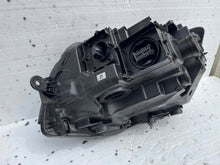 Laden Sie das Bild in den Galerie-Viewer, Frontscheinwerfer VW T6 Rechts Scheinwerfer Headlight SCH8275189752xg