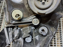 Laden Sie das Bild in den Galerie-Viewer, Frontscheinwerfer Ford Ranger AB39-13W030-GG Links Scheinwerfer Headlight SCH2346013307om