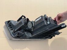 Laden Sie das Bild in den Galerie-Viewer, Frontscheinwerfer Audi Q3 8U0941004 Rechts Scheinwerfer Headlight SCH4394430555hp