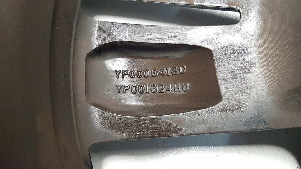 1x Alufelge 17 Zoll 7.0" 5x108 42ET Glanz Graphit YP00064180 Opel Grandland X