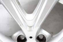 Laden Sie das Bild in den Galerie-Viewer, 4x Alufelge 17 Zoll 6.5" 5x112 39ET Glanz Silber 6856076 BMW X2 F39 X1 F48 FEL6743118265mr