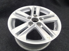 Laden Sie das Bild in den Galerie-Viewer, 1x Alufelge 16 Zoll 7.0&quot; 5x114.3 40ET 42611-02R20 Toyota Corolla Rim Wheel
