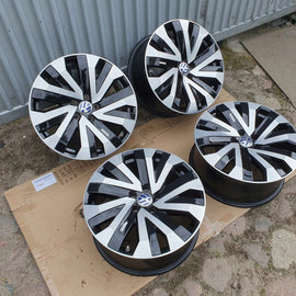 4x Alufelge 18 Zoll 8.0