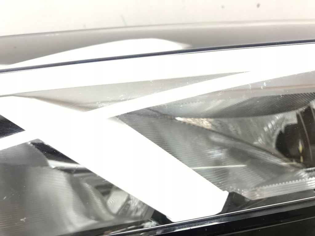 Frontscheinwerfer Dacia Sandero III Logan 260601750R Links Headlight