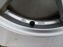 Load image into Gallery viewer, 1x Alufelge 17 Zoll 6.5" 5x100 Glanz 124R-001710 VW Rim Wheel FEL4395524657nx