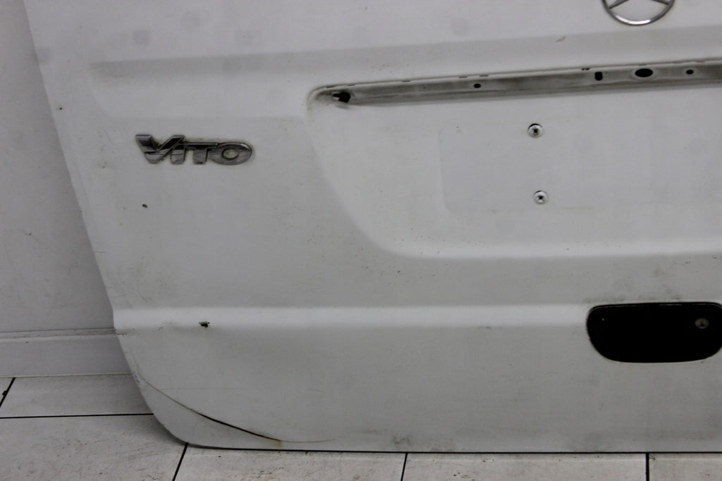 Heckklappe Mercedes-Benz Vito W639 -9147 Rückseite Weiß kofferraumklappe
