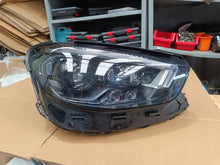 Laden Sie das Bild in den Galerie-Viewer, Frontscheinwerfer Mercedes-Benz W213 A2139066810 LED Rechts Headlight SCH1286898252id