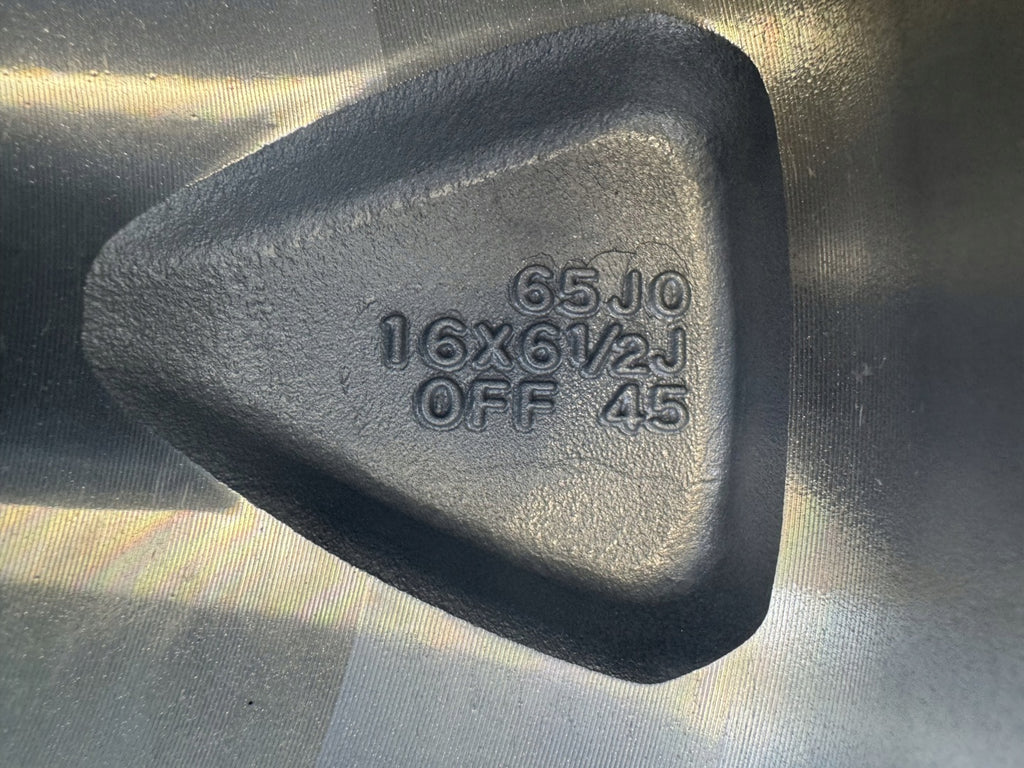 1x Alufelge 16 Zoll 6.5" 5x114.3 45ET Suzuki Rim Wheel FEL5129497559di