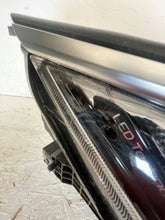 Laden Sie das Bild in den Galerie-Viewer, Frontscheinwerfer ST-4121020 Xenon Rechts Scheinwerfer Headlight SCH3462551123hv