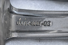 Laden Sie das Bild in den Galerie-Viewer, 1x Alufelge 18 Zoll 7.5&quot; 5x108 46ET Glanz Silber GX7M-1007-DB Jaguar Xe Xf Mg