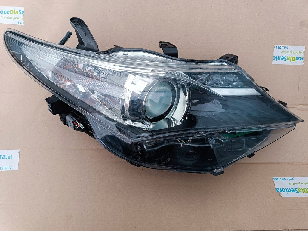 Frontscheinwerfer Toyota Auris 81110-02E21 Rechts Scheinwerfer Headlight