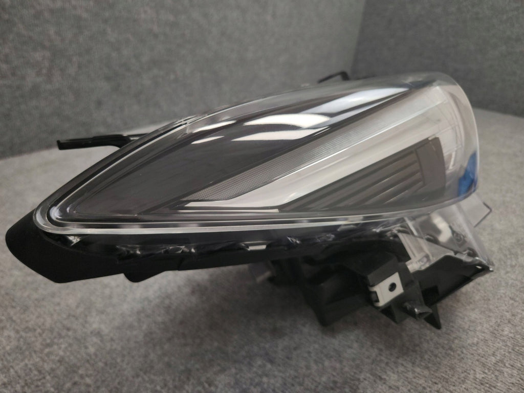 Frontscheinwerfer Mazda III B63C-51030-SCZ B63C-51030 LED Rechts Headlight SCH5333358167od