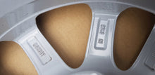 Load image into Gallery viewer, 1x Alufelge 15 Zoll 6.0&quot; 5x100 43ET 576605 VW Rim Wheel