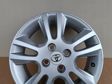 Load image into Gallery viewer, 1x Alufelge 15 Zoll 4.5" 4x100 35ET Glanz PW457-2422 Toyota Aygo Rim Wheel FEL4883366417mv